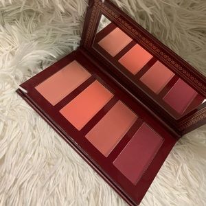 Ace beaute blush palette